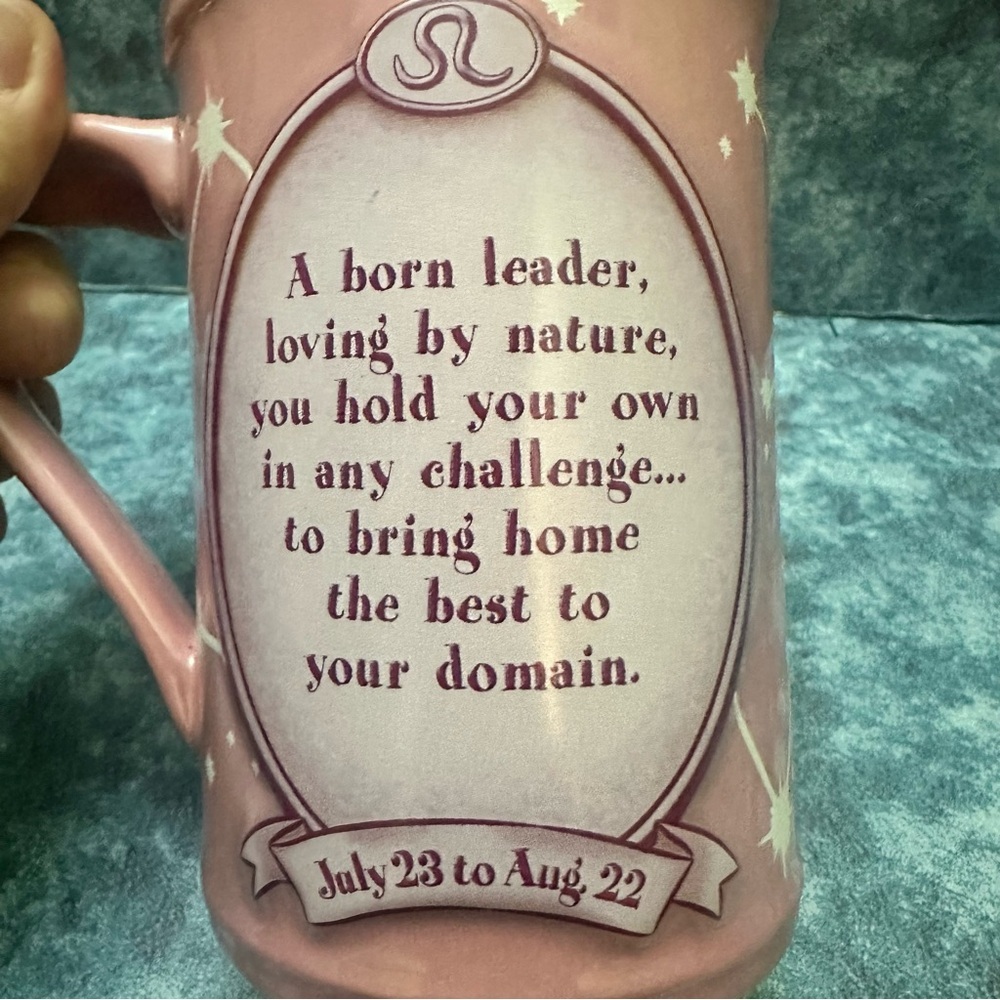Disney Pink Mug with Minnie Mouse Zodiac Leo Design - Picture 5 of 8